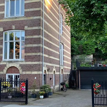 Attractive With Total Comfort - Ground Floor Lägenhet