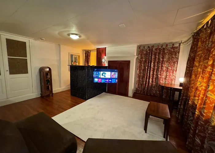 Attractive With Total Comfort - Ground Floor