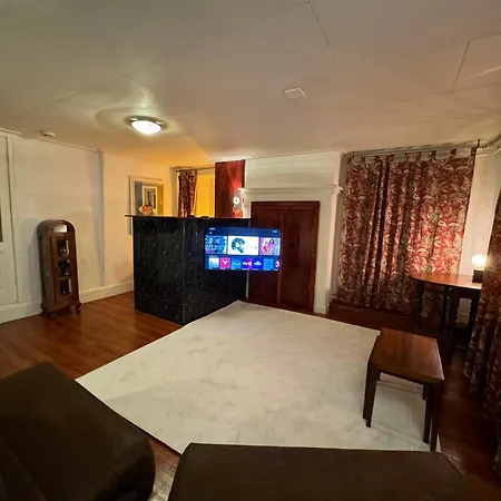 Attractive With Total Comfort - Ground Floor